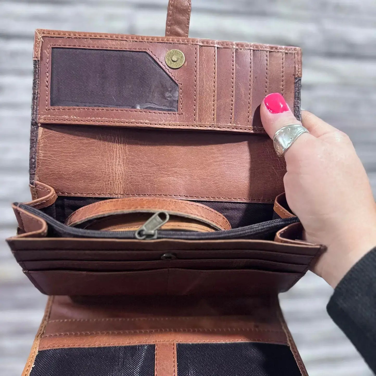 FRINGE & LUXE - Leather embossed wallet -W/removable crossbody strap
