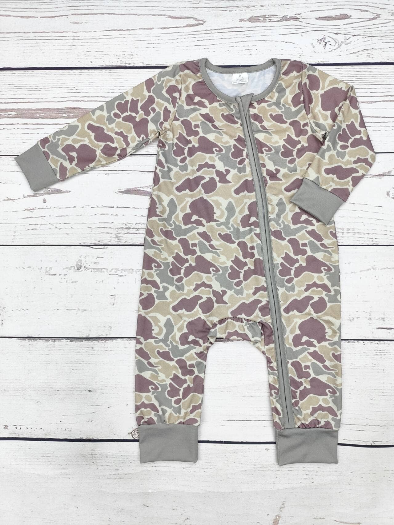 sassy kids palace - Baby Camouflage Print Zip Sleeper