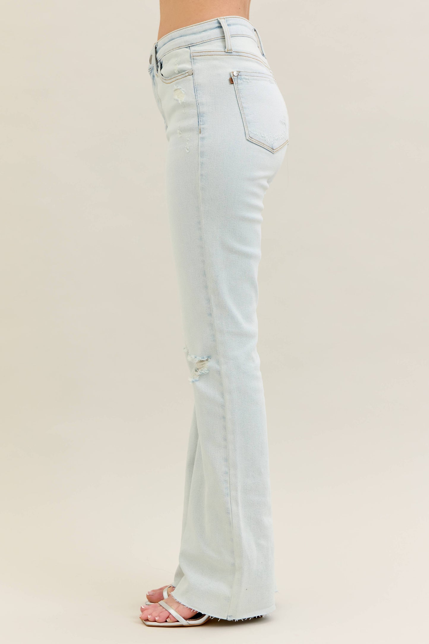 Judy Blue Jeans - Mid Rise Distressed & Fray Hem Bootcut
