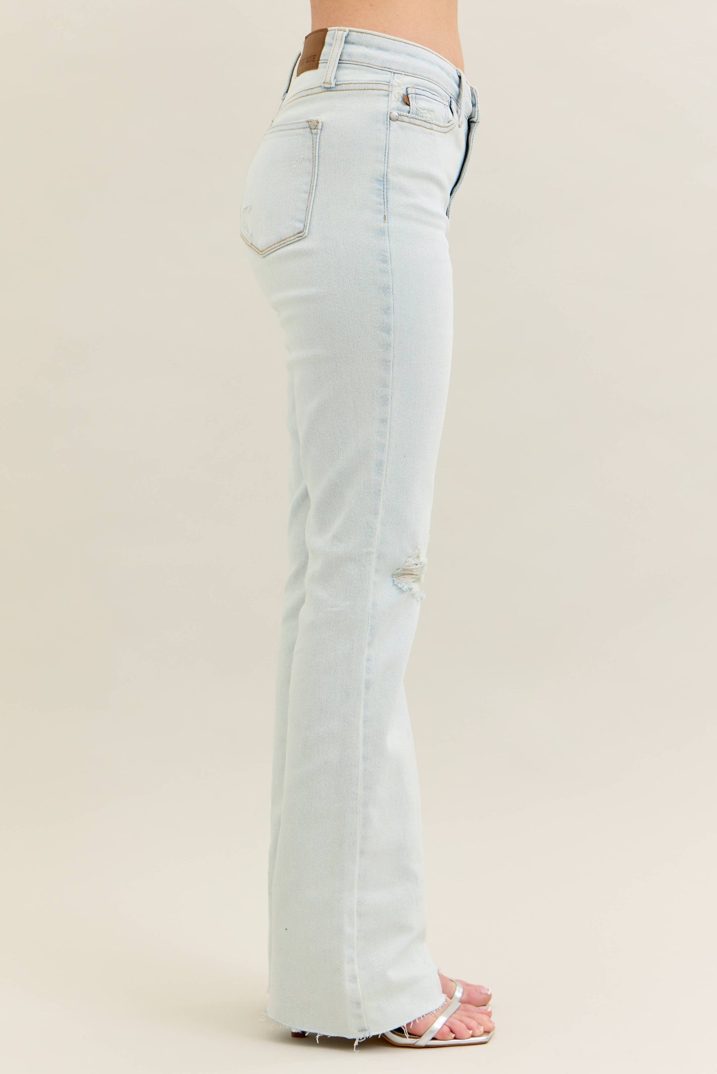 Judy Blue Jeans - Mid Rise Distressed & Fray Hem Bootcut