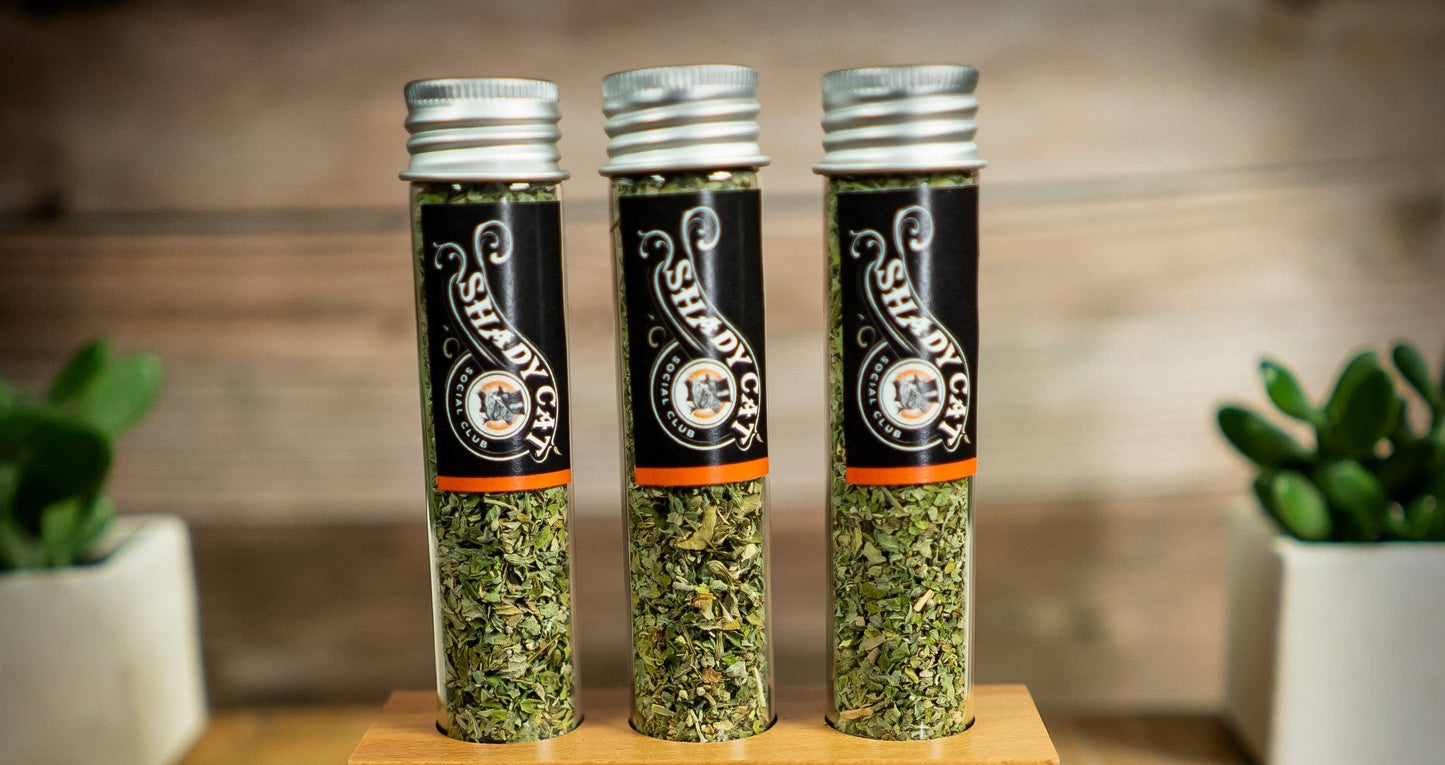 SHADY CAT SOCIAL CLUB - Organic Leaf & Flower Catnip Tube