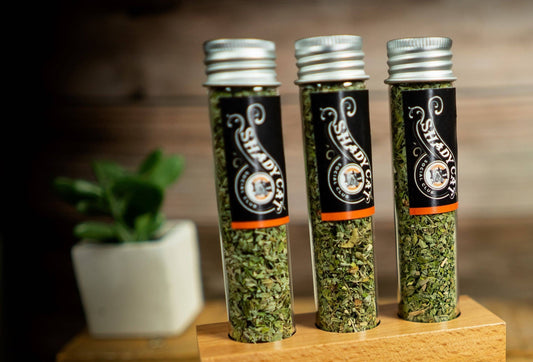 SHADY CAT SOCIAL CLUB - Organic Leaf & Flower Catnip Tube
