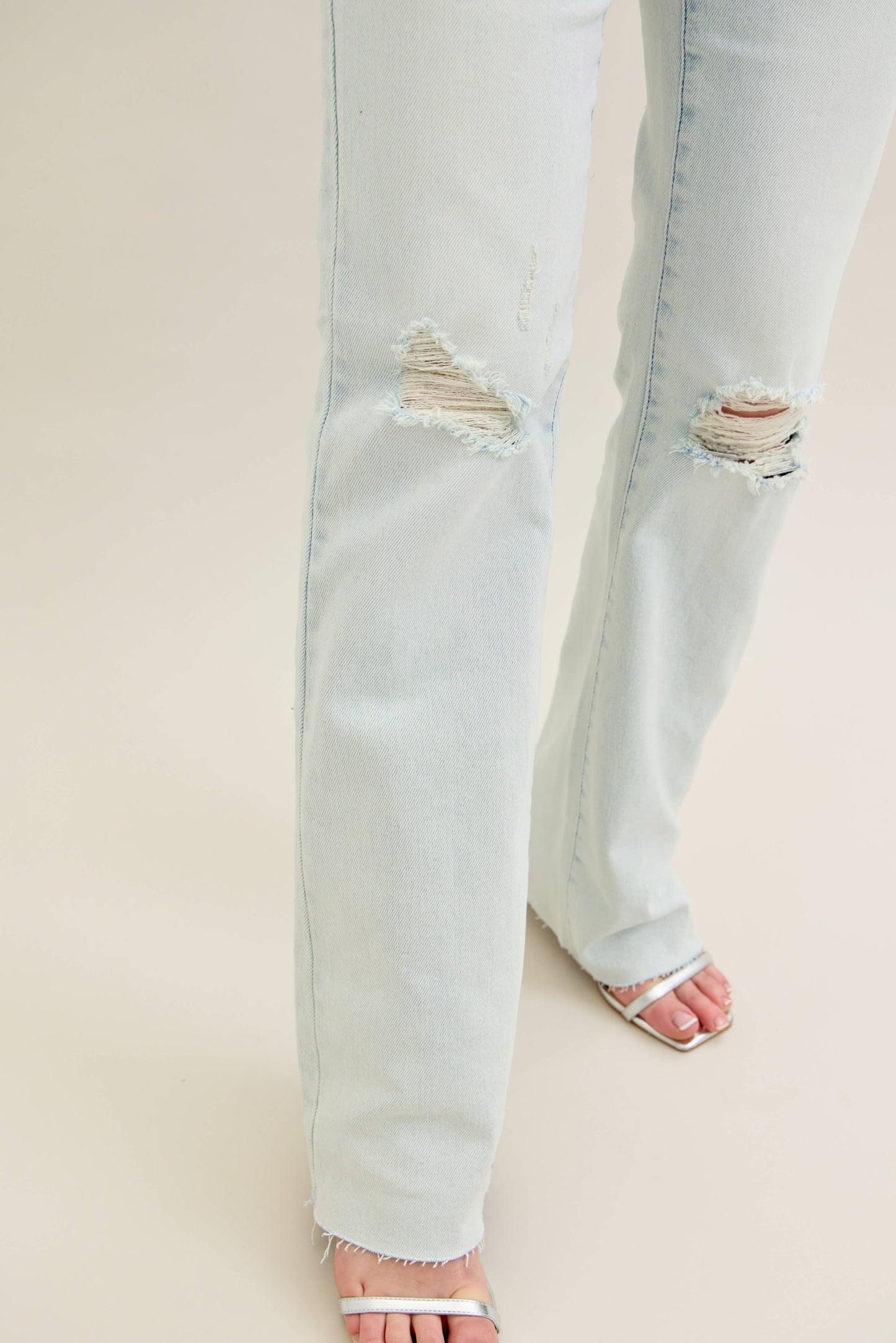 Judy Blue Jeans - Mid Rise Distressed & Fray Hem Bootcut