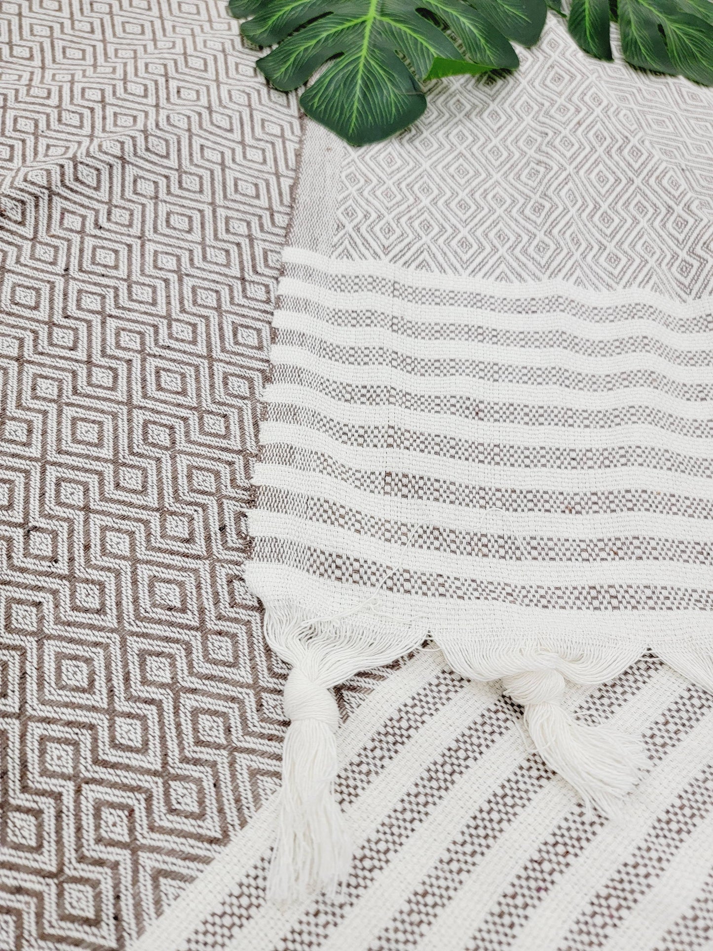 EBRU Home Throw Blankets and Bedspreads, Cotton woven, Hand woven