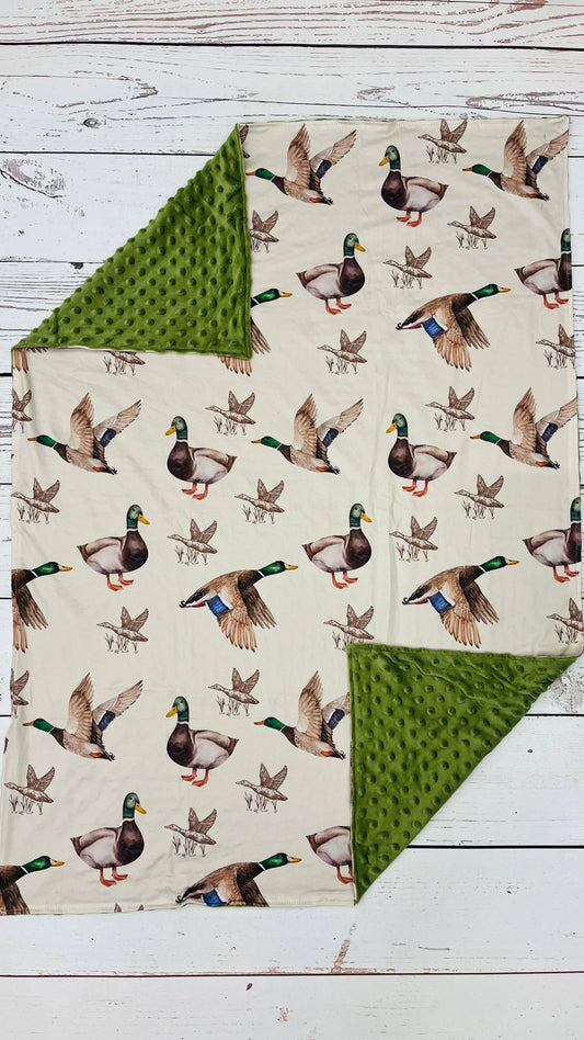sassy kids palace - Baby Olive Minky Duck Blanket