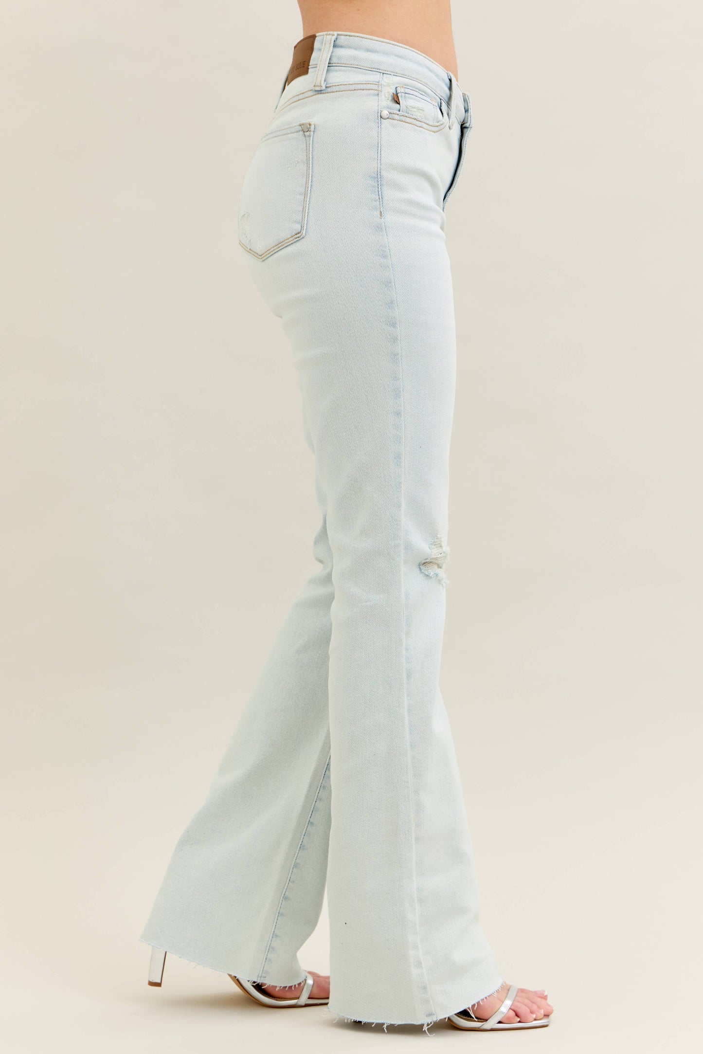 Judy Blue Jeans - Mid Rise Distressed & Fray Hem Bootcut