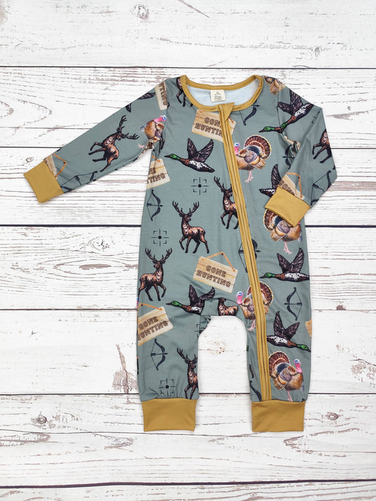 sassy kids palace - Baby Boy Gone Hunting Zippy Sleeper