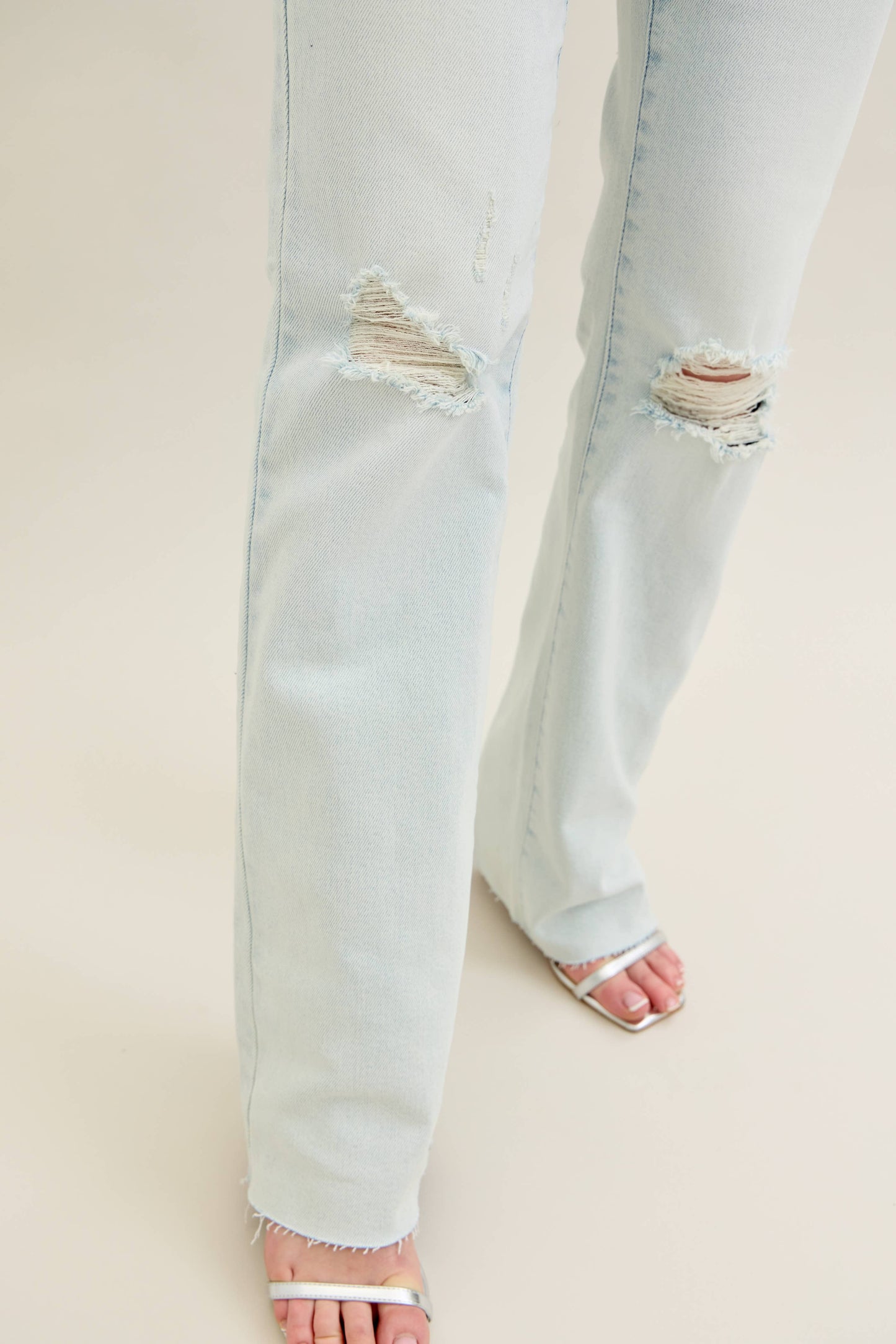 Judy Blue Jeans - Mid Rise Distressed & Fray Hem Bootcut